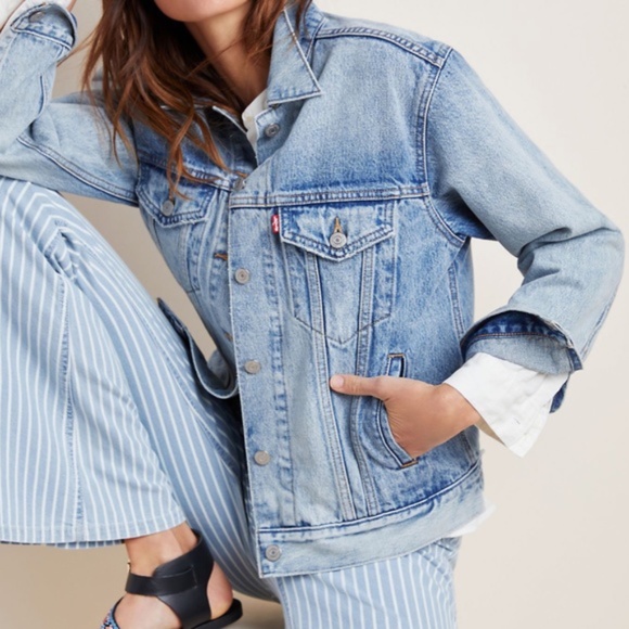Levi's Jackets & Blazers - NWT Levi's ex-boyfriend trucker denim jean jacket